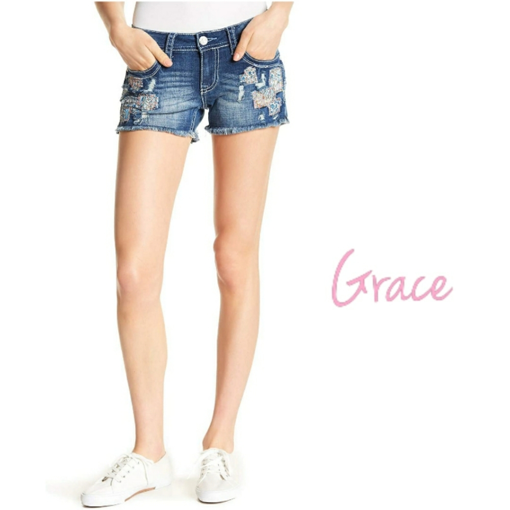 Grace in LA Patchwork Frayed CutOff Shorts 25 26 - Picture 4 of 8